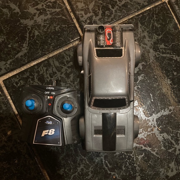 Fast and Furious 8 Remote Control Car. - Picture 3 of 6